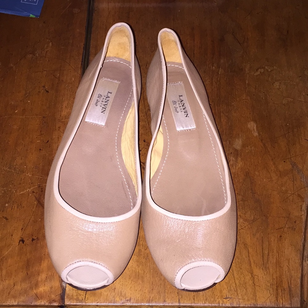 Leather Lanvin open toe flats